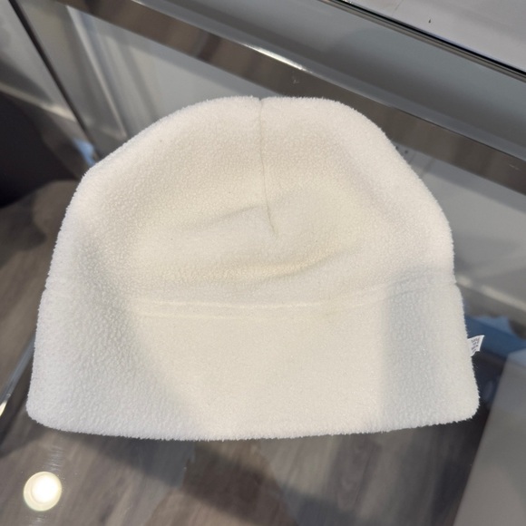 Turtle Fur White Beanie - Picture 1 of 3